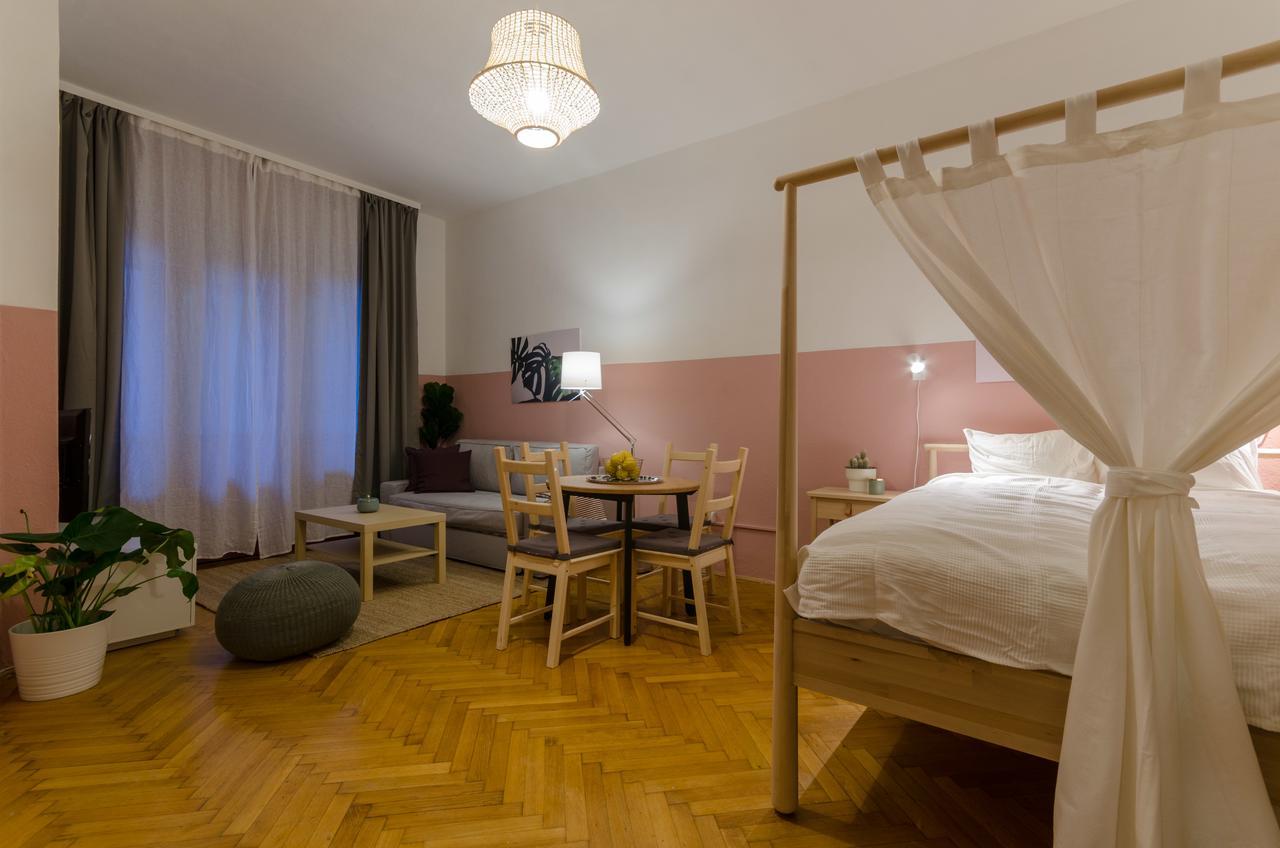 Okra Apartment Budapeste Exterior foto