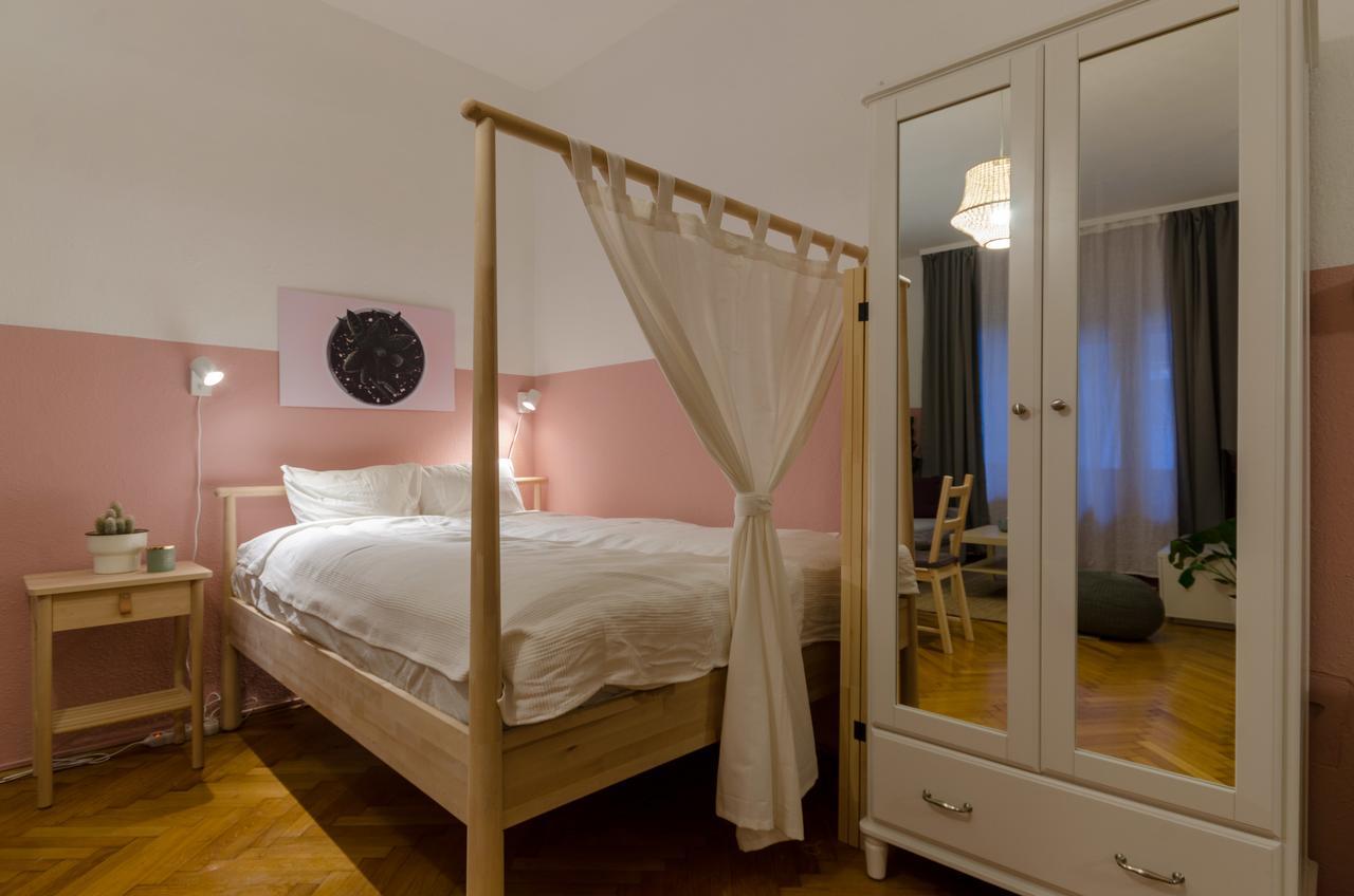 Okra Apartment Budapeste Exterior foto
