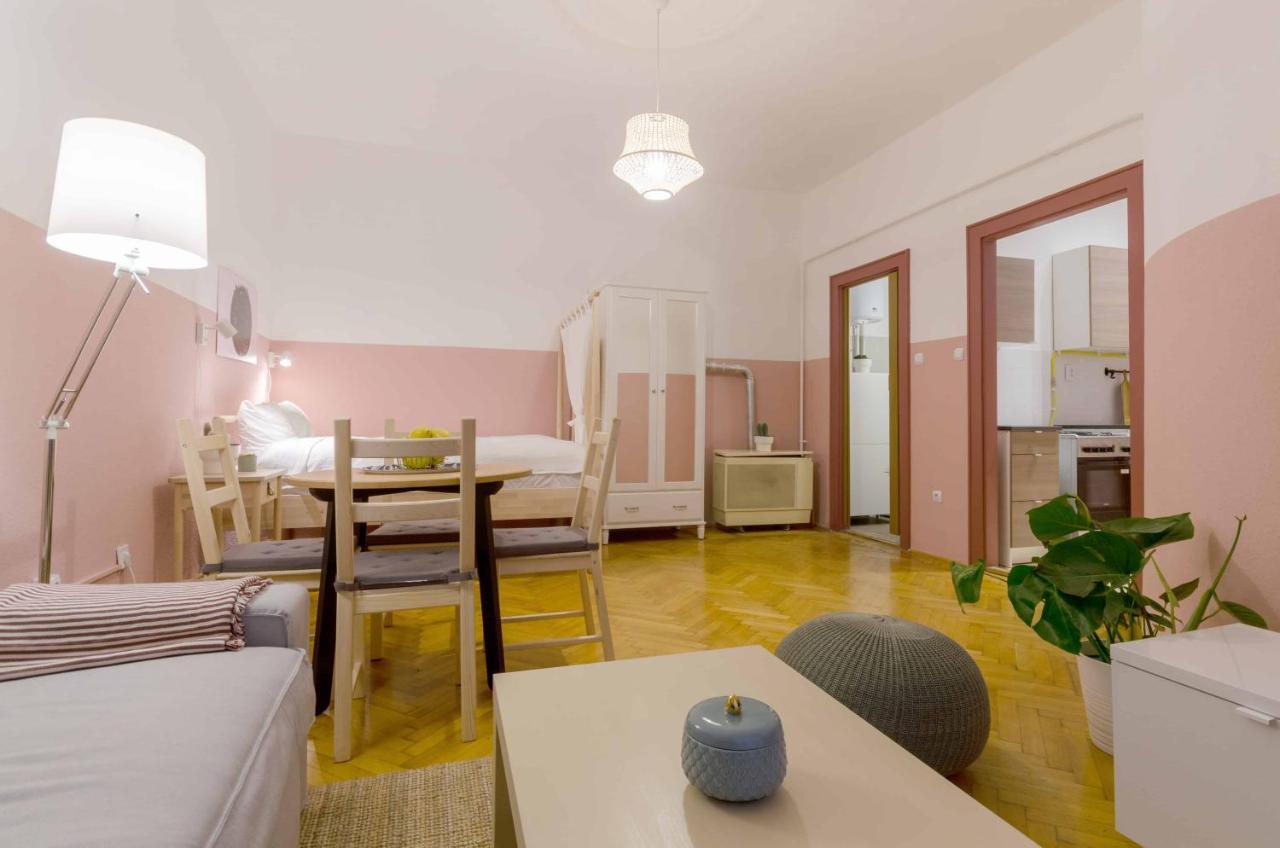 Okra Apartment Budapeste Exterior foto